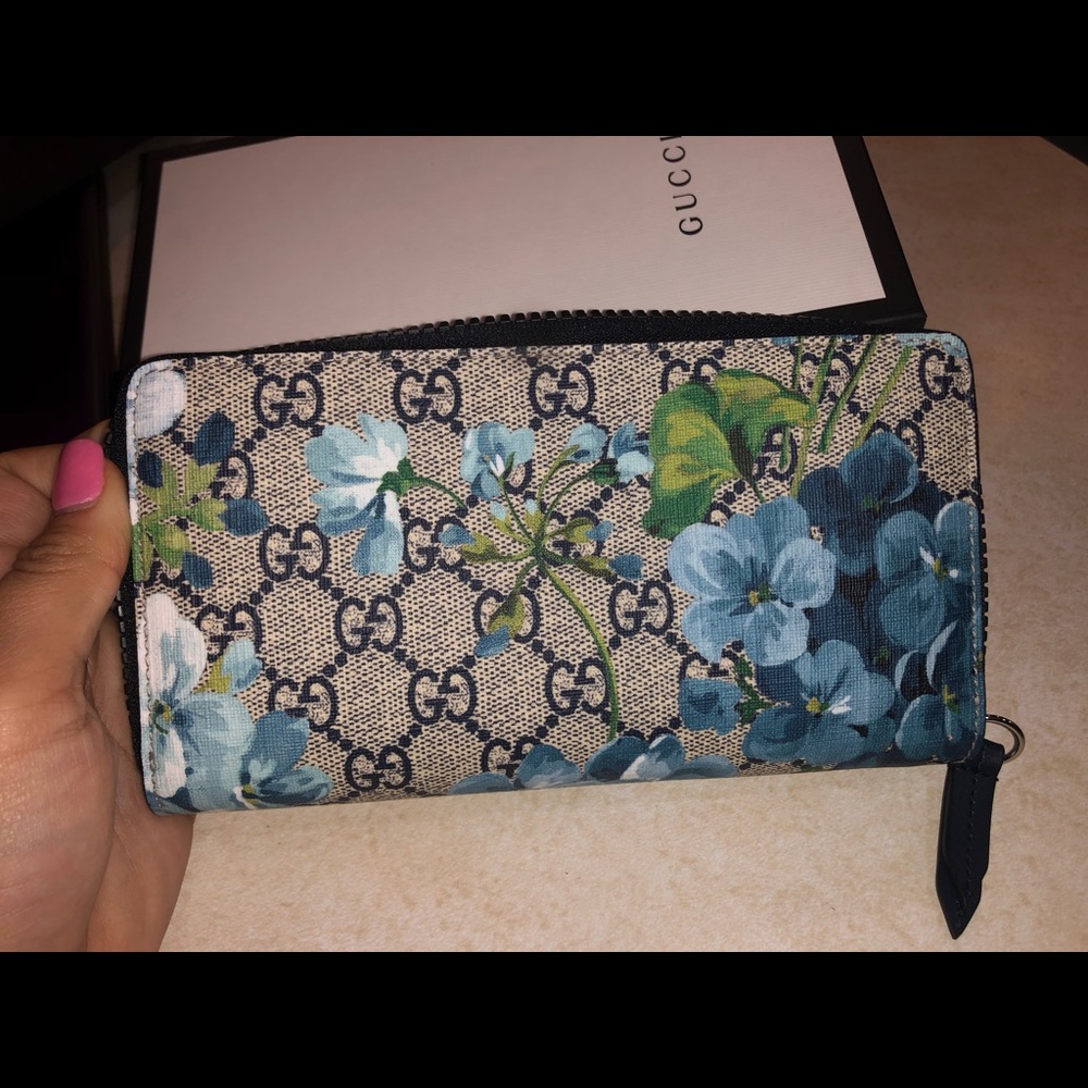 Blue Floral Monogram Gucci wallet - Picture 5 of 5